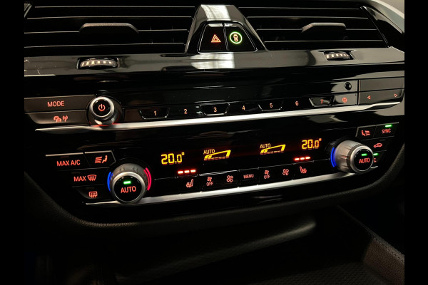 BMW 5 Serie 530i M Sport / Schuifdak / NL-auto / HUD / Laser