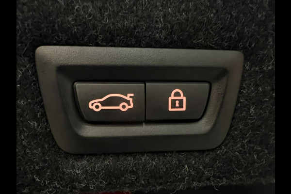 BMW 5 Serie 530i M Sport / Schuifdak / NL-auto / HUD / Laser