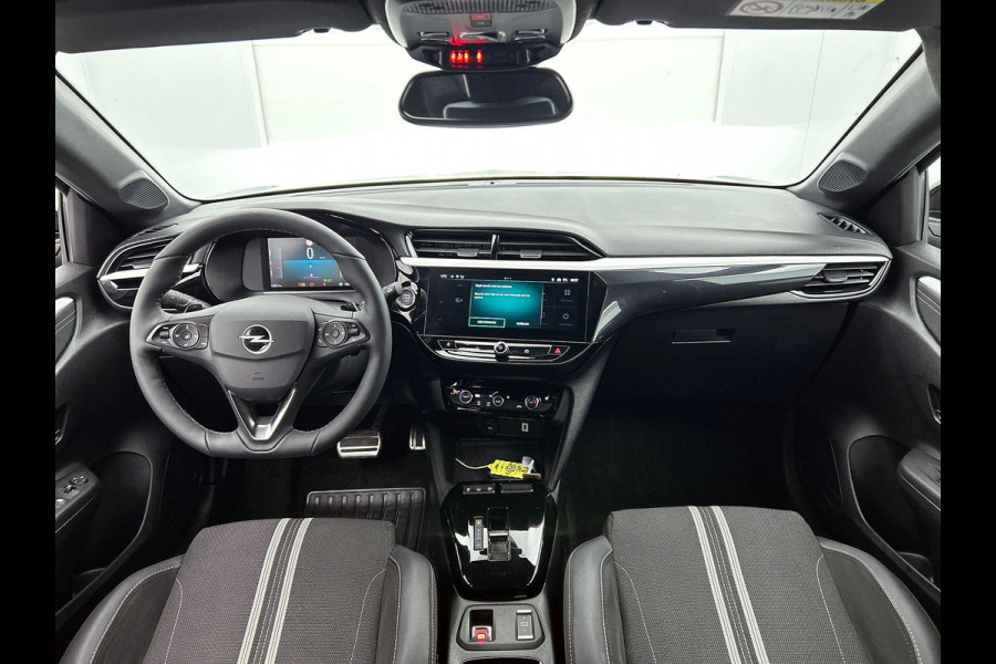 Opel Corsa 1.2 Turbo 136pk Hybrid GS Auto. Navigatie Apple Carplay/ Android Auto Camera Parkeersensoren Cruise Control Stoel- en stuurverwarming Airco Lichtmetalen velgen Getinte ramen