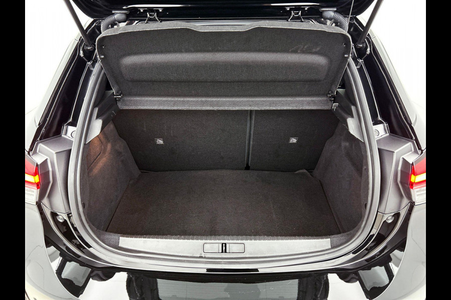 Opel Corsa 1.2 Turbo 136pk Hybrid GS Auto. Navigatie Apple Carplay/ Android Auto Camera Parkeersensoren Cruise Control Stoel- en stuurverwarming Airco Lichtmetalen velgen Getinte ramen