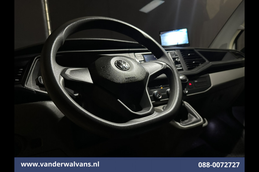 Volkswagen Transporter 2.0 TDI L2H1 Euro6 Airco | Imperiaal | Omvormer | Camera | Cruisecontrol | Trekhaak | Apple Carplay Android Auto, Parkeersensoren