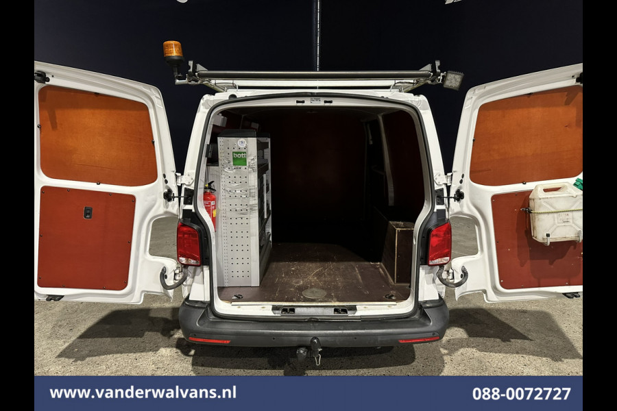 Volkswagen Transporter 2.0 TDI L2H1 Euro6 Airco | Imperiaal | Omvormer | Camera | Cruisecontrol | Trekhaak | Apple Carplay Android Auto, Parkeersensoren