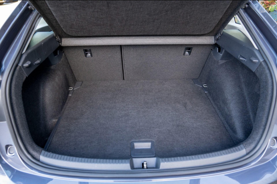 Volkswagen Taigo 1.0 TSI Style | Prijs rijklaar incl. 12 mnd garantie | IQ Light Stoelverw Camera Apple carplay/android auto