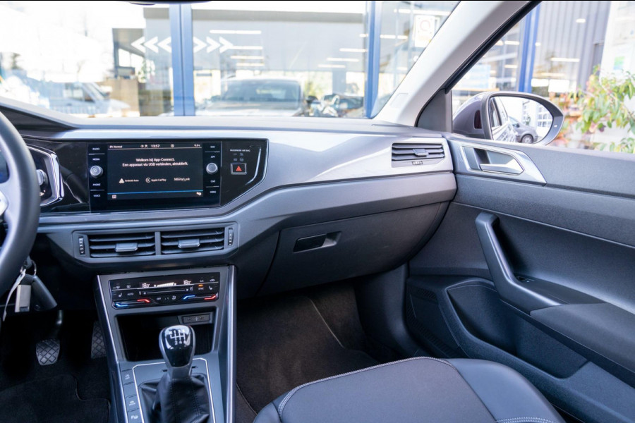 Volkswagen Taigo 1.0 TSI Style | Prijs rijklaar incl. 12 mnd garantie | IQ Light Stoelverw Camera Apple carplay/android auto