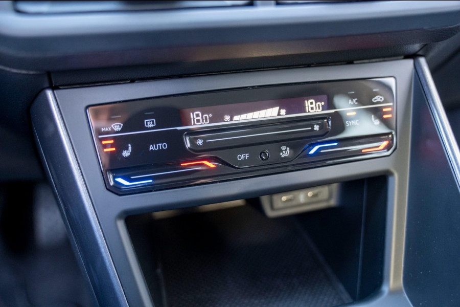 Volkswagen Taigo 1.0 TSI Style | Prijs rijklaar incl. 12 mnd garantie | IQ Light Stoelverw Camera Apple carplay/android auto