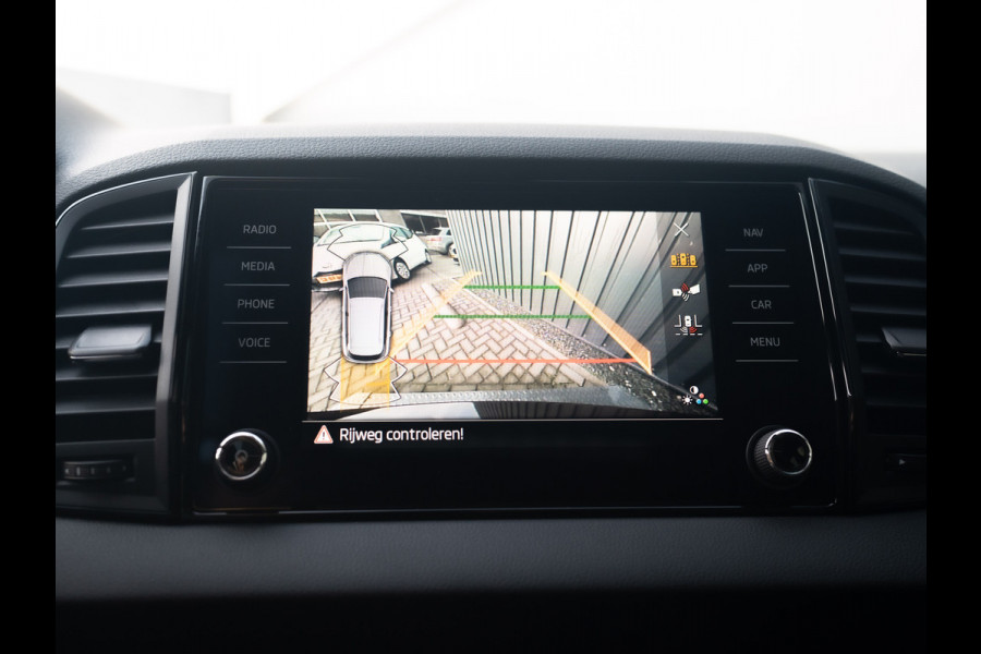 Škoda Karoq 1.5 TSI ACT Sportline Business | Panodak | Leder | Stoelgeheugen | Elk A-klep | Prijs Rijklaar!!