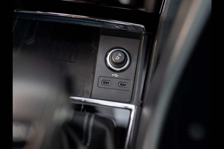 Škoda Karoq 1.5 TSI ACT Sportline Business | Panodak | Leder | Stoelgeheugen | Elk A-klep | Prijs Rijklaar!!