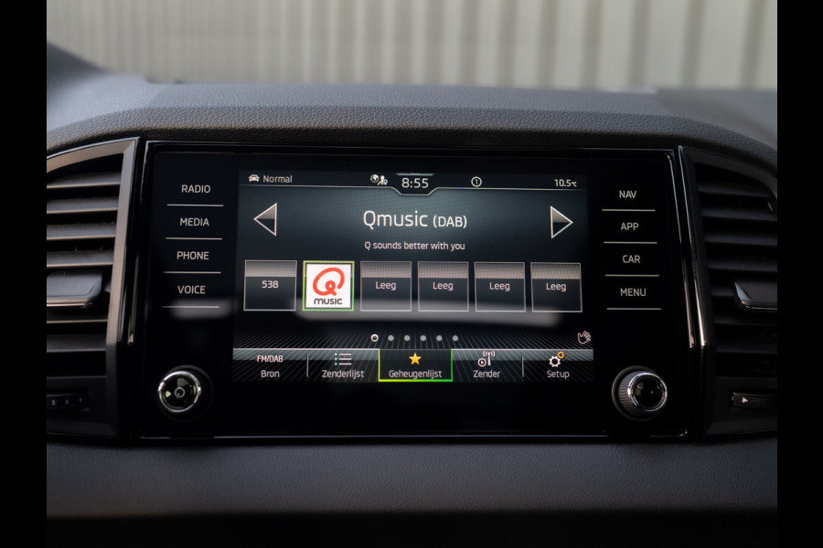 Škoda Karoq 1.5 TSI ACT Sportline Business | Panodak | Leder | Stoelgeheugen | Elk A-klep | Prijs Rijklaar!!