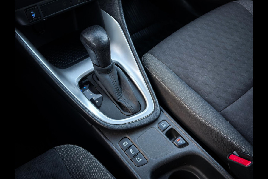 Toyota Yaris 1.5 Hybrid Active Stoel/stuurverwarming|Camera|CarPlay