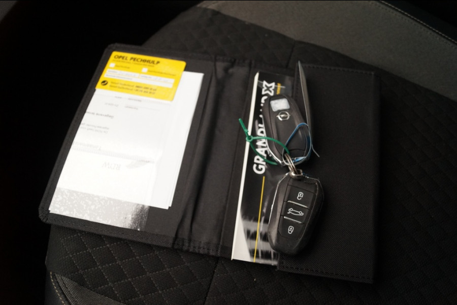 Opel Grandland X 1.5 CDTi 130pk Business Edition -NAVI-ECC-PDC-