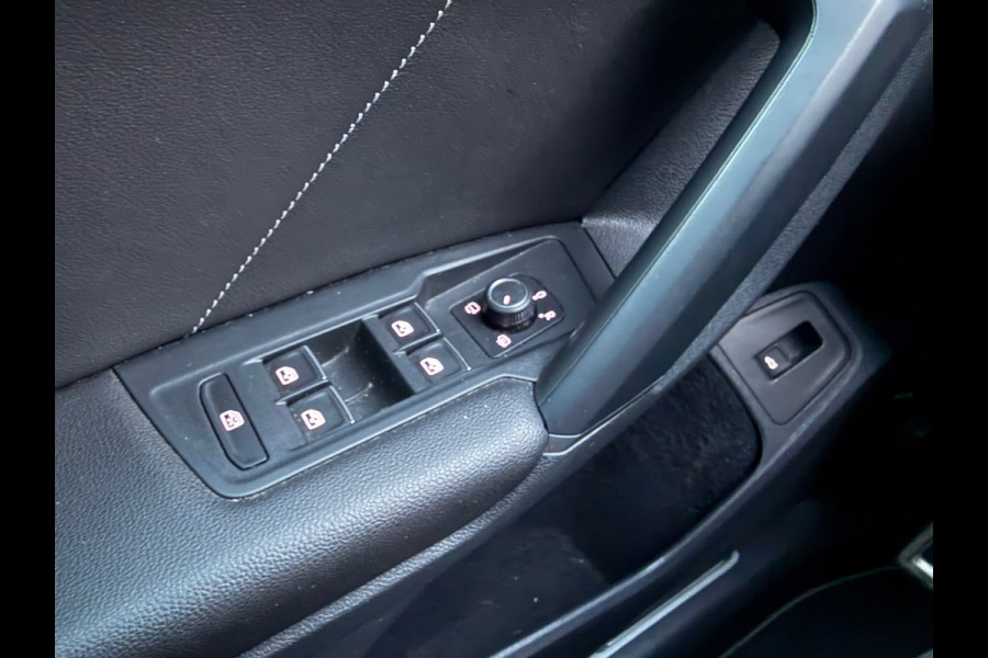 Volkswagen Tiguan 1.5 TSI ACT Highline Business R Line l Pano l ACC l Virtual l Black optic l IZGST l