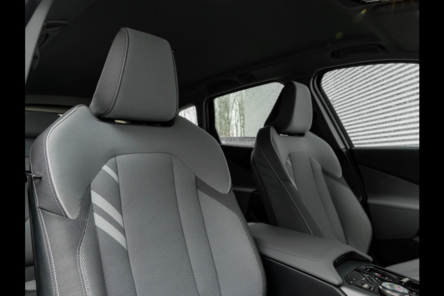 BMW X3 30e xDrive - Trekhaak - Active Cruise - Head-up - 360° Camera