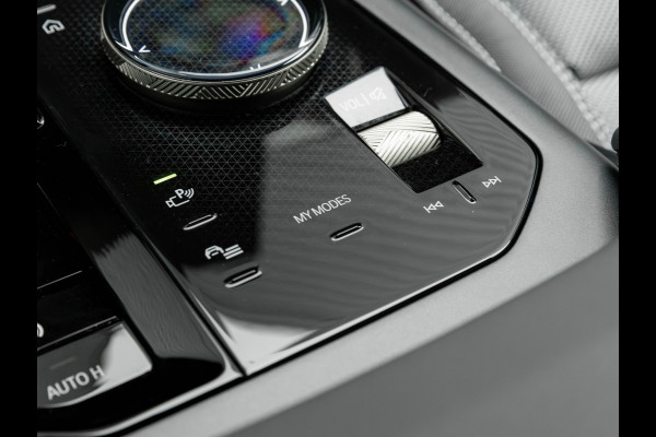 BMW X3 30e xDrive - Trekhaak - Active Cruise - Head-up - 360° Camera