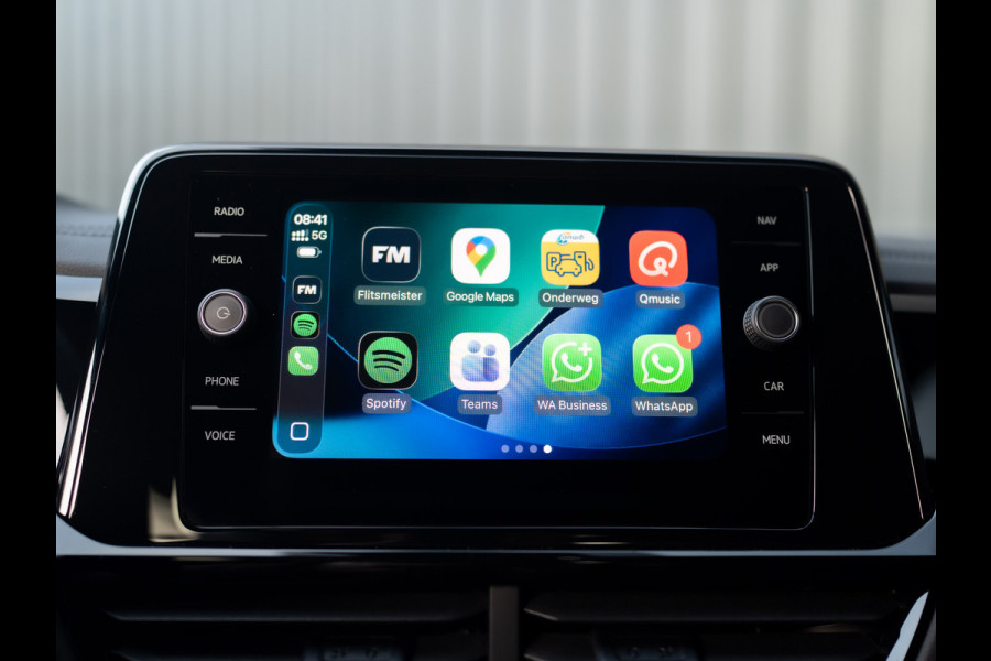 Volkswagen T-Roc 1.5 TSI R-Line Business | Black Style | Keyless | Elk. A-klep | Side Assist | IQ Light | Camera | Prijs Rijklaar!!