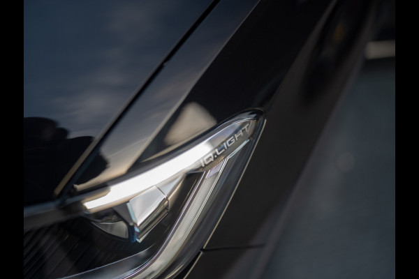 Volkswagen T-Roc 1.5 TSI R-Line Business | Black Style | Keyless | Elk. A-klep | Side Assist | IQ Light | Camera | Prijs Rijklaar!!