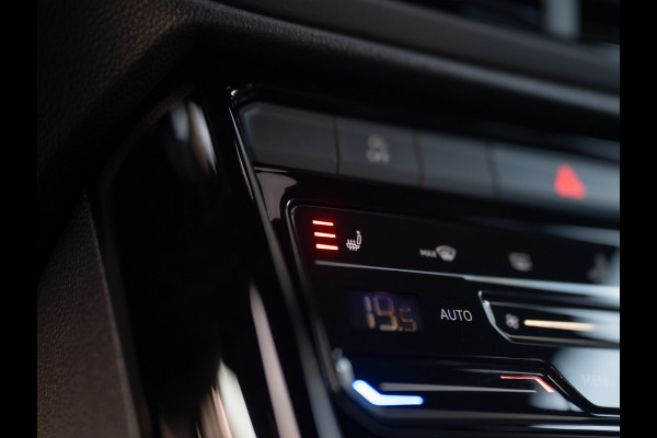 Volkswagen T-Roc 1.5 TSI R-Line Business | Black Style | Keyless | Elk. A-klep | Side Assist | IQ Light | Camera | Prijs Rijklaar!!