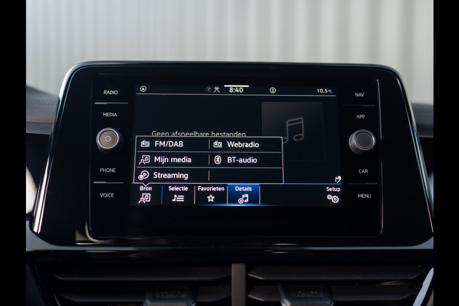 Volkswagen T-Roc 1.5 TSI R-Line Business | Black Style | Keyless | Elk. A-klep | Side Assist | IQ Light | Camera | Prijs Rijklaar!!