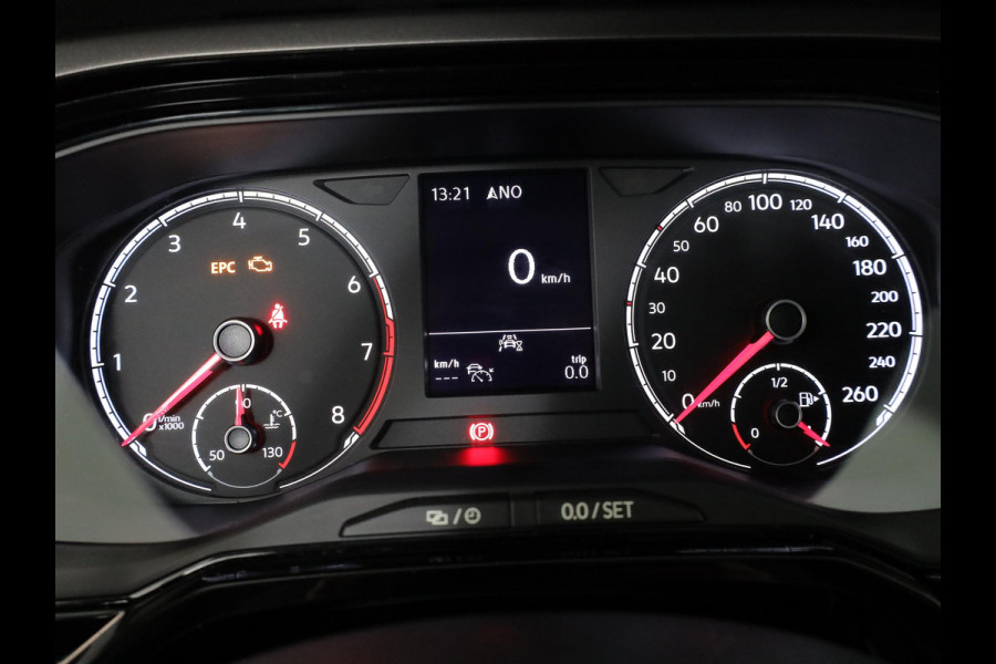 Volkswagen Polo 1.0 TSI R-Line Edition 95pk 5bak| Navi| 16'LM-velgen| Extra getint glas| Parksensors