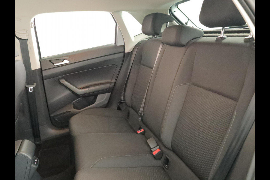 Volkswagen Polo 1.0 TSI R-Line Edition 95pk 5bak| Navi| 16'LM-velgen| Extra getint glas| Parksensors