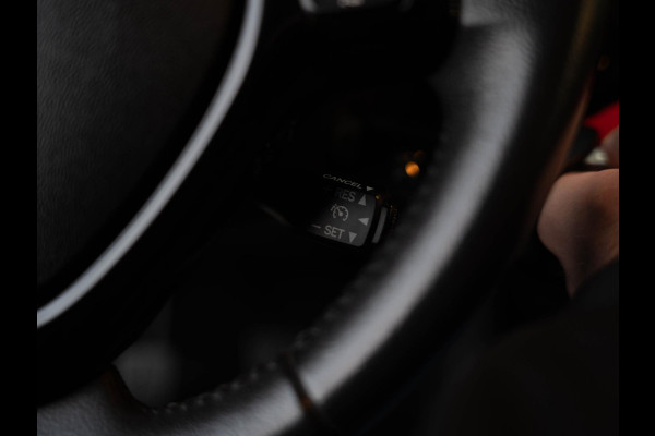 Peugeot 108 1.0 e-VTi Allure / Leer / Camera / Stoelverwarming / Carplay