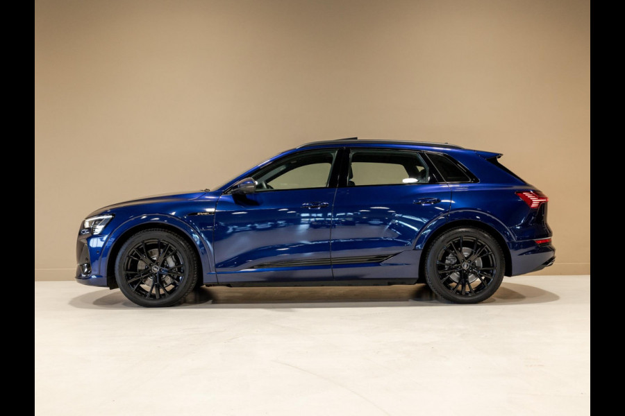 Audi e-tron 55 quattro S edition 95 kWh / 408pk / Panorama dak / Rondomzicht camera /