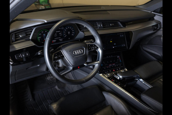 Audi e-tron 55 quattro S edition 95 kWh / 408pk / Panorama dak / Rondomzicht camera /