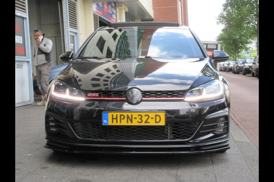 Volkswagen Golf 2.0 TSI GTI Performance Aut Virtual Camera Carplay Pano