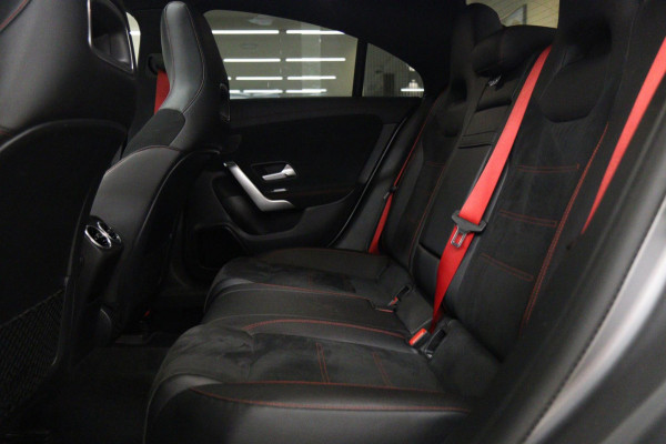 Mercedes-Benz CLA-Klasse 220 AMG Pano/Memory/Sfeer/Camera/NAP/CARPLAY/BOMVOL