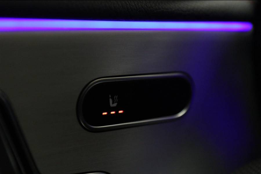 Mercedes-Benz CLA-Klasse 220 AMG Pano/Memory/Sfeer/Camera/NAP/CARPLAY/BOMVOL