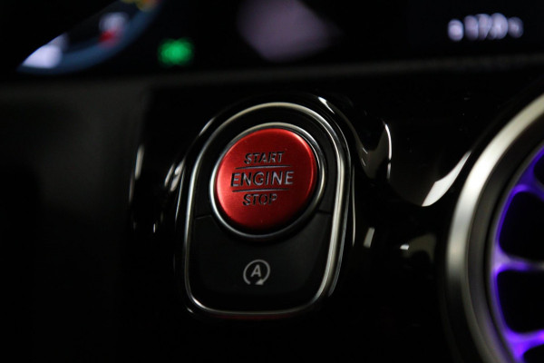 Mercedes-Benz CLA-Klasse 220 AMG Pano/Memory/Sfeer/Camera/NAP/CARPLAY/BOMVOL