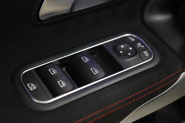 Mercedes-Benz CLA-Klasse 220 AMG Pano/Memory/Sfeer/Camera/NAP/CARPLAY/BOMVOL