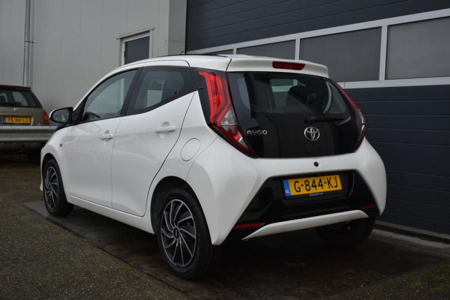 Toyota Aygo 1.0 VVT-i x-play limited