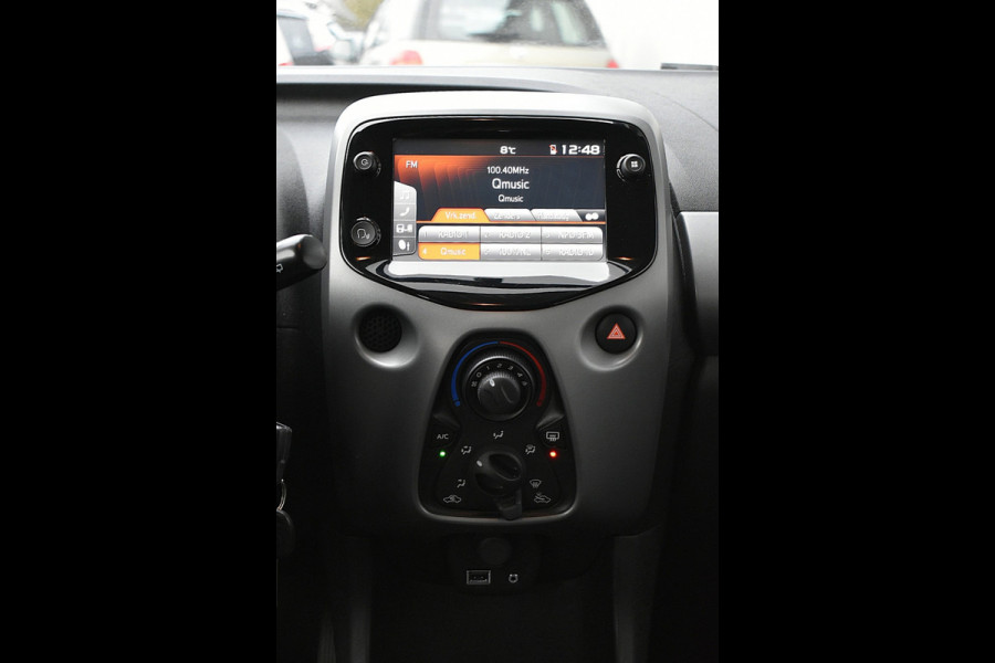Toyota Aygo 1.0 VVT-i x-play limited