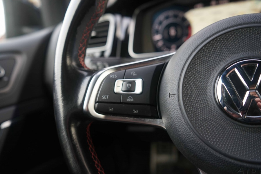 Volkswagen Golf Lim. GTI Performance BMT/Start-Stop