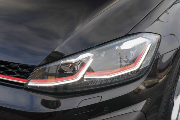 Volkswagen Golf Lim. GTI Performance BMT/Start-Stop