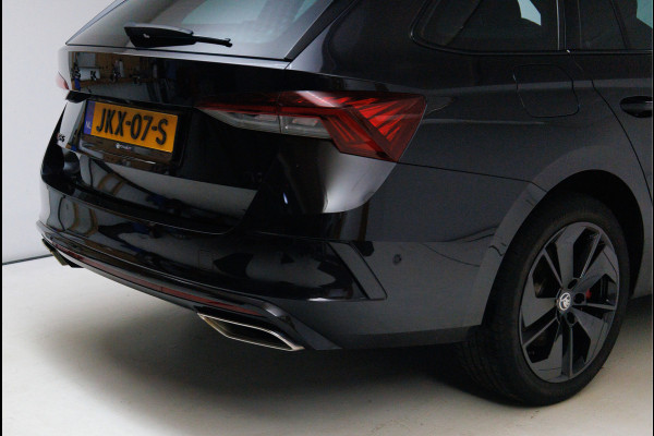 Škoda Octavia Combi 1.4 TSI RS iV PHEV 245 PK | Canton audio | Stoel-. Stuur-. en achterbankverw. | Headup | Sfeerverlichting, PDC V+A, Trekgewicht 1500 KG, Side assist, Camera, Elec. achterklep