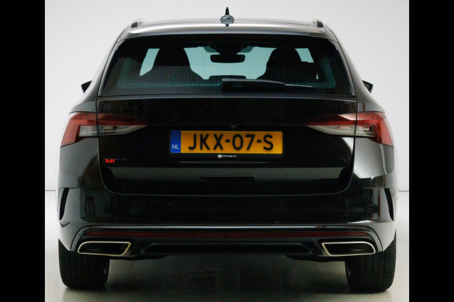 Škoda Octavia Combi 1.4 TSI RS iV PHEV 245 PK | Canton audio | Stoel-. Stuur-. en achterbankverw. | Headup | Sfeerverlichting, PDC V+A, Trekgewicht 1500 KG, Side assist, Camera, Elec. achterklep