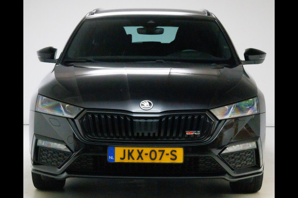 Škoda Octavia Combi 1.4 TSI RS iV PHEV 245 PK | Canton audio | Stoel-. Stuur-. en achterbankverw. | Headup | Sfeerverlichting, PDC V+A, Trekgewicht 1500 KG, Side assist, Camera, Elec. achterklep