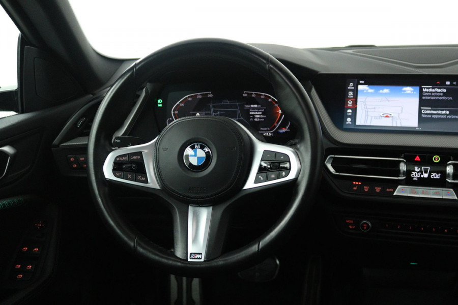 BMW 2 Serie Gran Coupé 218i Business Edition Plus (PANORAMADAK, STOELVERWARMING, ACHTERUITRIJCAMERA, CRUISE CONTROL, NAVIGATIE)