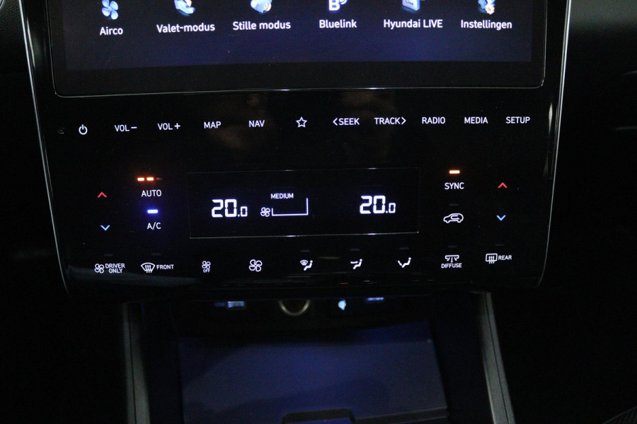 Hyundai Tucson 1.6 T-GDI HEV Premium Sky (PANORAMADAK, CAMERA, STOELVERWARMING/KOELING, STUURVERWARMING, CRUISE ADAPTIEF)