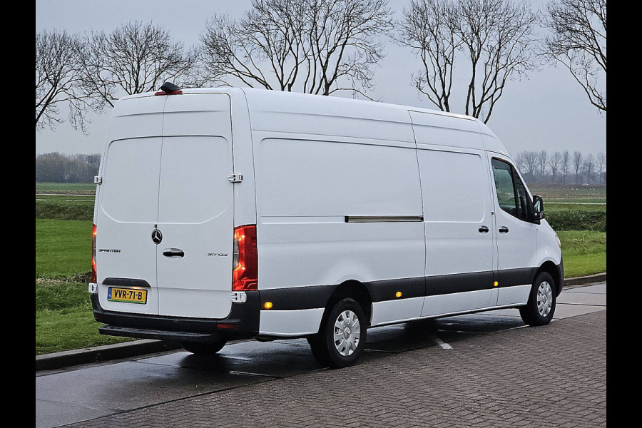 Mercedes-Benz Sprinter 317 L3H2 RWD Aut Mbux Cruise Camera