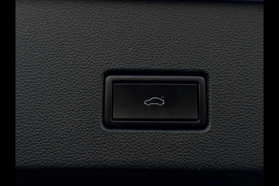 Volkswagen T-Roc 1.0 TSI Sport 11-2018 Full Pano/ACC/ECC/Camera