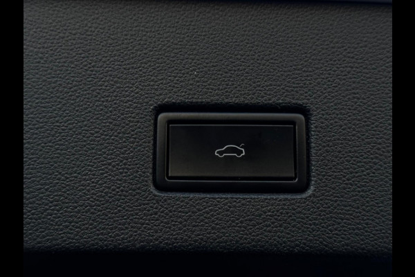 Volkswagen T-Roc 1.0 TSI Sport 11-2018 Full Pano/ACC/ECC/Camera