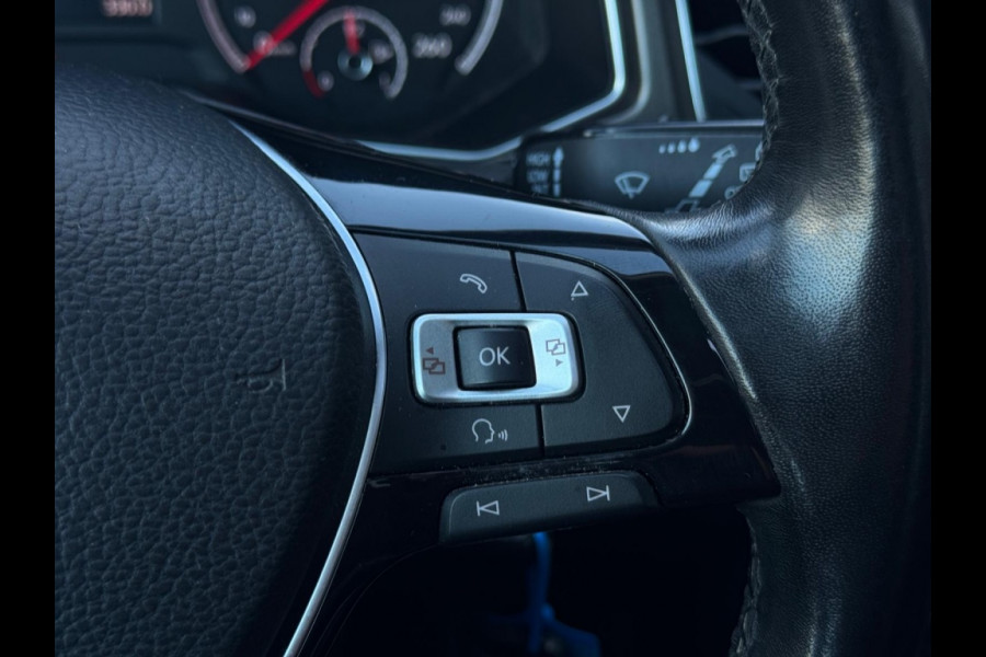 Volkswagen T-Roc 1.0 TSI Sport 11-2018 Full Pano/ACC/ECC/Camera