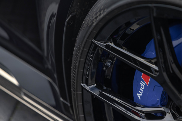 Audi RS6 Avant 4.0 TFSI 600pk Quattro Keramisch B&O Urban Dynamic+ HuD