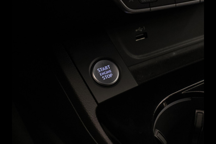Audi A4 Limousine 35 TFSI Business Edition Sport (APPLE CARPLAY,NAVI,LED,STOEL/STUURVERWARMING,DIGITAL COCKPIT,LEDER,LM VELGEN)