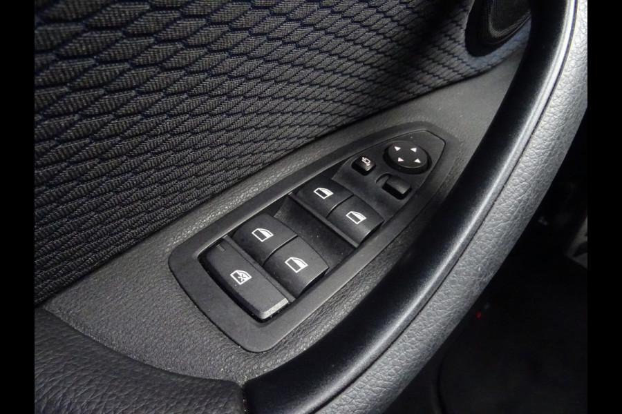 BMW X1 sDrive18i High Executive * M-PAKKET * 20 INCH * HEAD-UP * DEALER ONDERH. !!