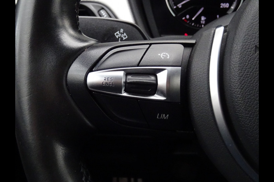 BMW X1 sDrive18i High Executive * M-PAKKET * 20 INCH * HEAD-UP * DEALER ONDERH. !!