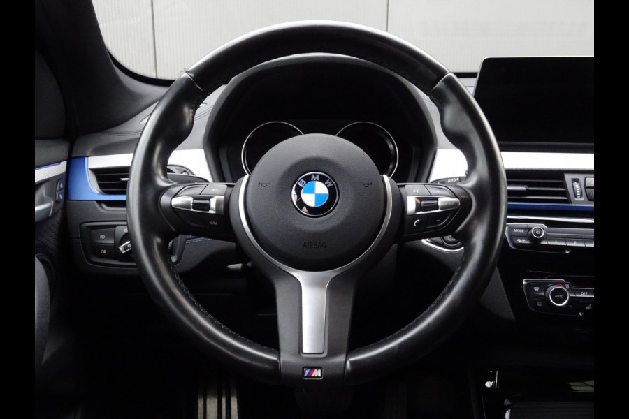 BMW X1 sDrive18i High Executive * M-PAKKET * 20 INCH * HEAD-UP * DEALER ONDERH. !!