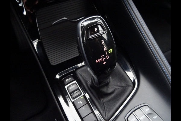 BMW X1 sDrive18i High Executive * M-PAKKET * 20 INCH * HEAD-UP * DEALER ONDERH. !!